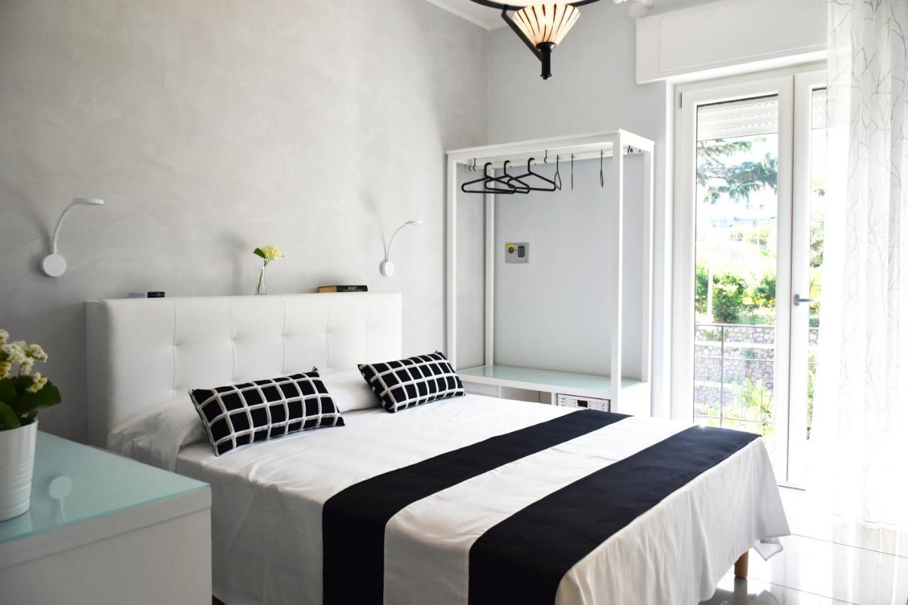 سورينتو Costantino Suites المظهر الخارجي الصورة
